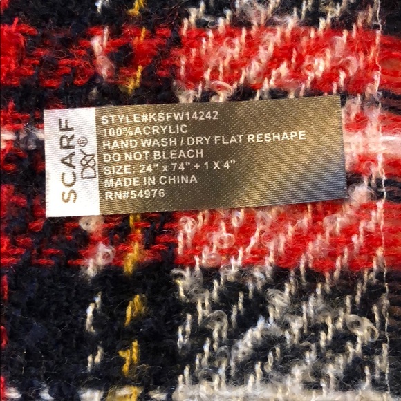 Scarf - Picture 2 of 4